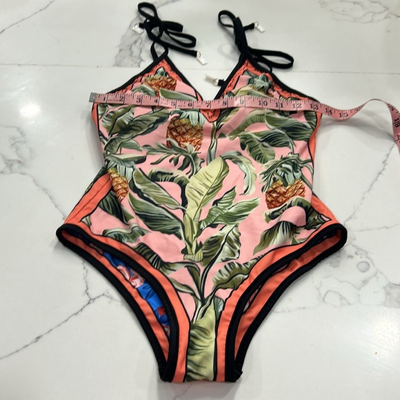 The Riley‎ Reversible One Piece Swimsuit. Size L - Picture 10 of 13